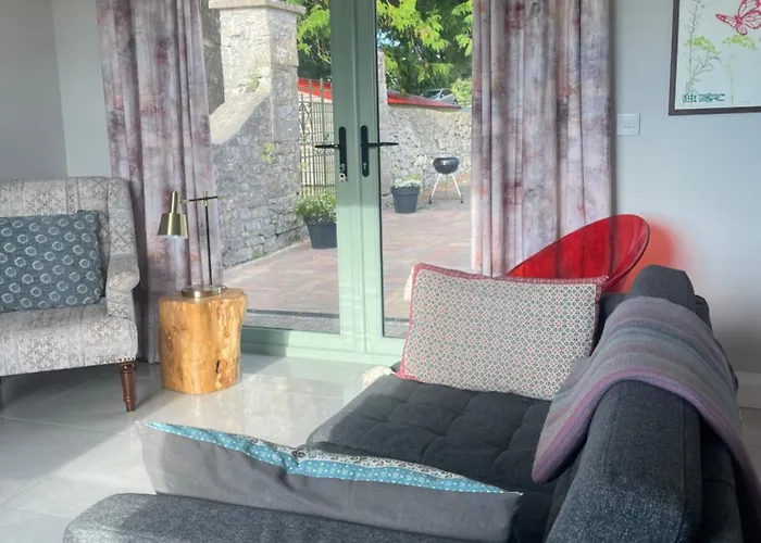 別荘 The Potters *